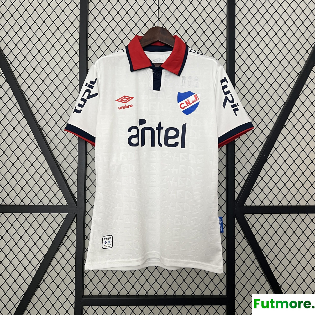 24/25 CLUB NACIONAL URUGUAI AWAY